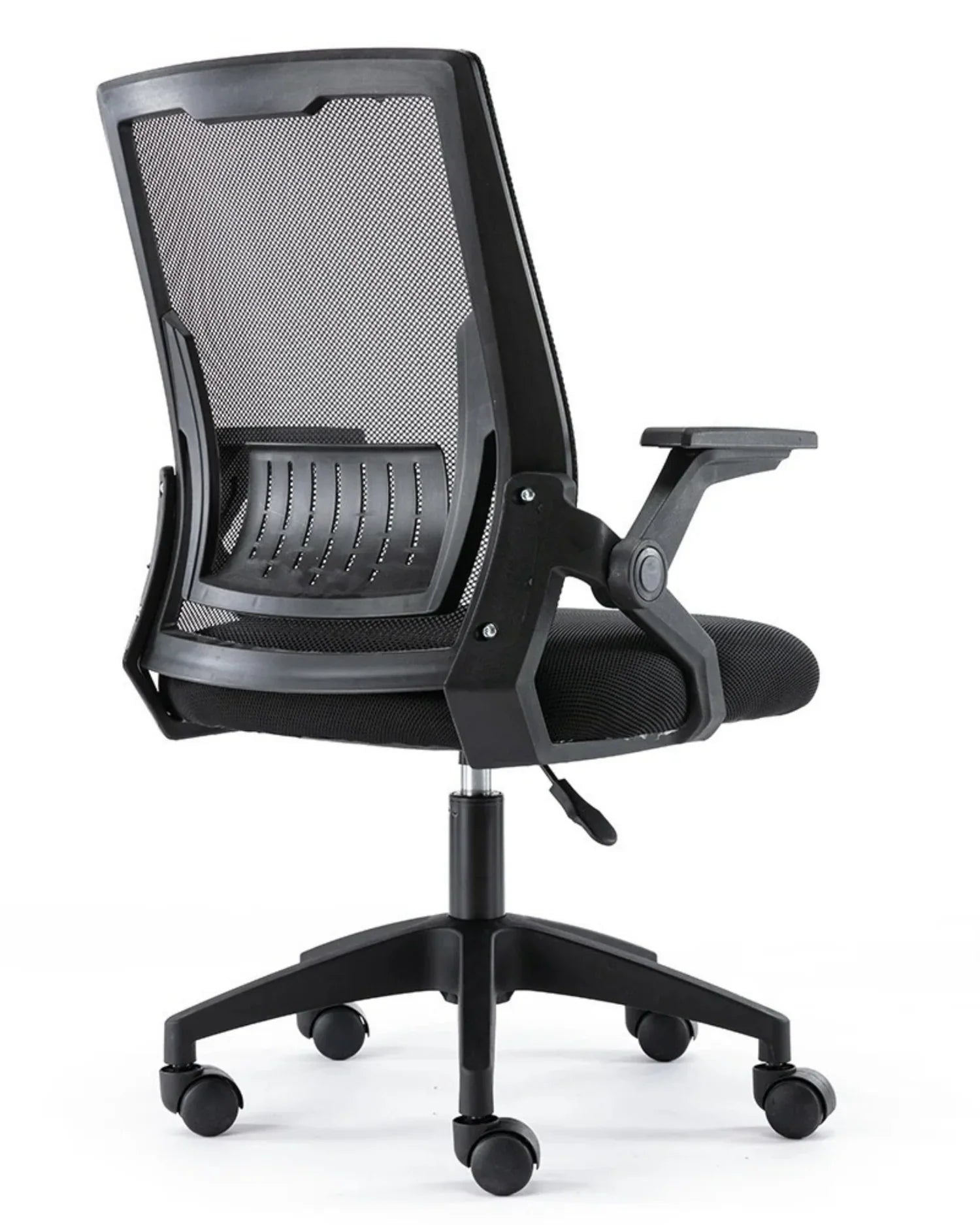 Vista tres cuartos posterior de la silla de oficina Luxury negra con brazos abatibles